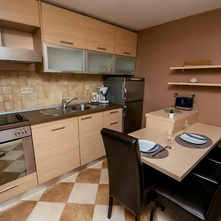 M&m Apartman *