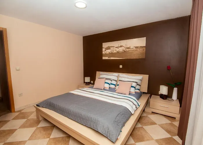 M&m * ビオグラード・ナ・モル