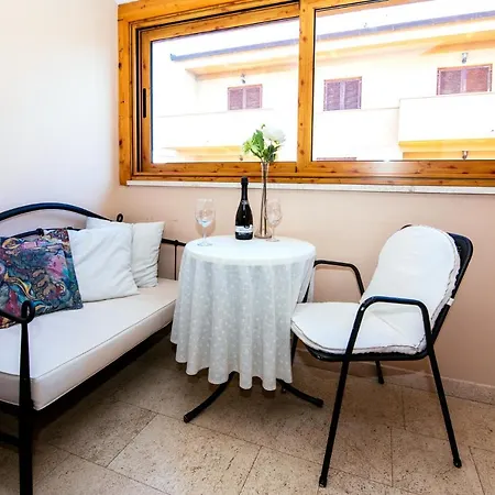 M&m * Biograd Na Moru