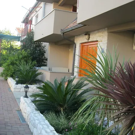 M&m Biograd Na Moru