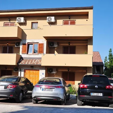 M&m Apartment
